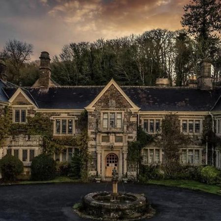Lewtrenchard Manor Hotel ภายนอก รูปภาพ
